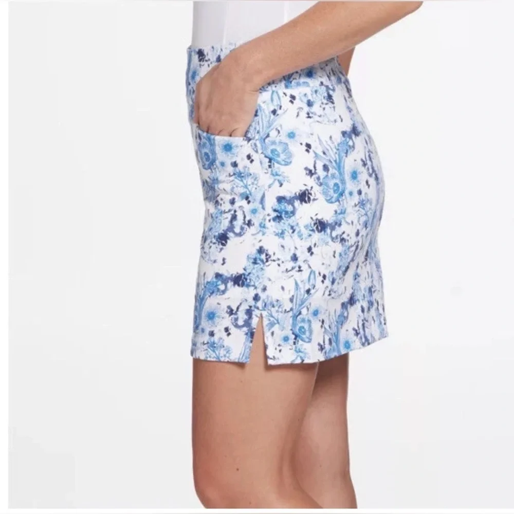 Lady Hagan Floral Blue Toile Skort - Picture 3 of 11